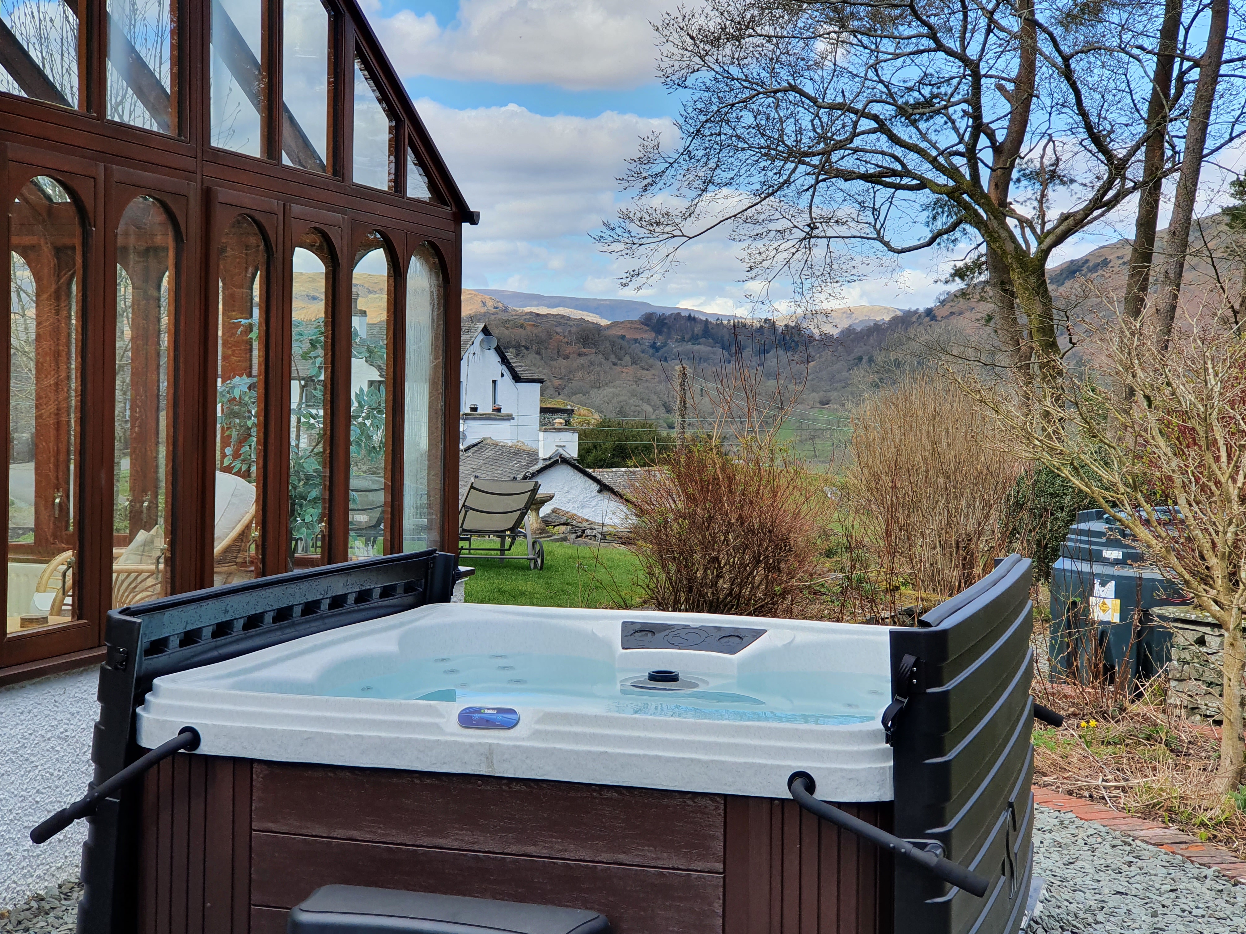 Skelwith Fold Cottages Hot Tub with Fells View